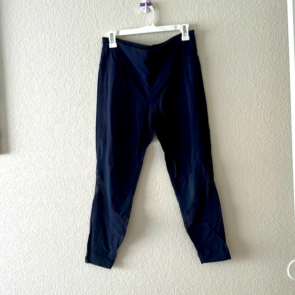 Athleta capri tights